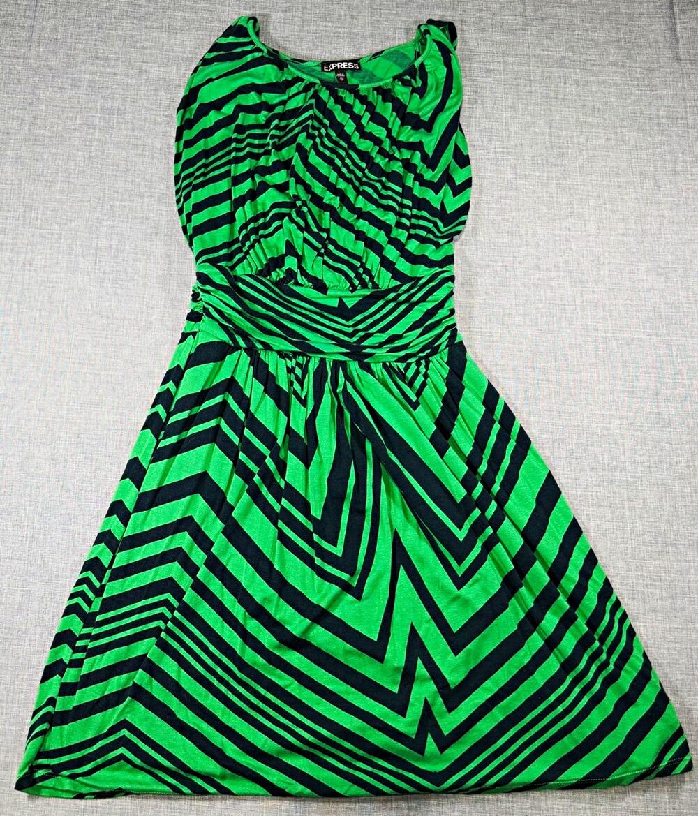 Express Green/Black Chevron Sweetheart Strapless Fit & Flare Lined Dress XS